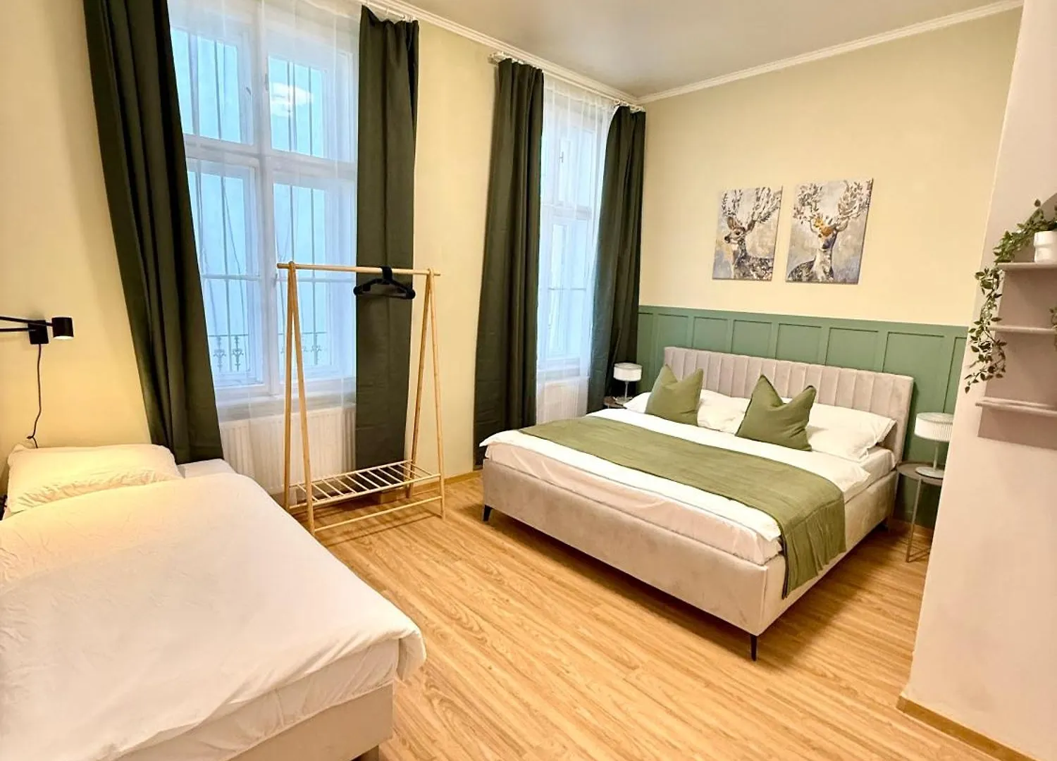 Stunning Apartment In Middle Of Wenceslas Square Πράγα
