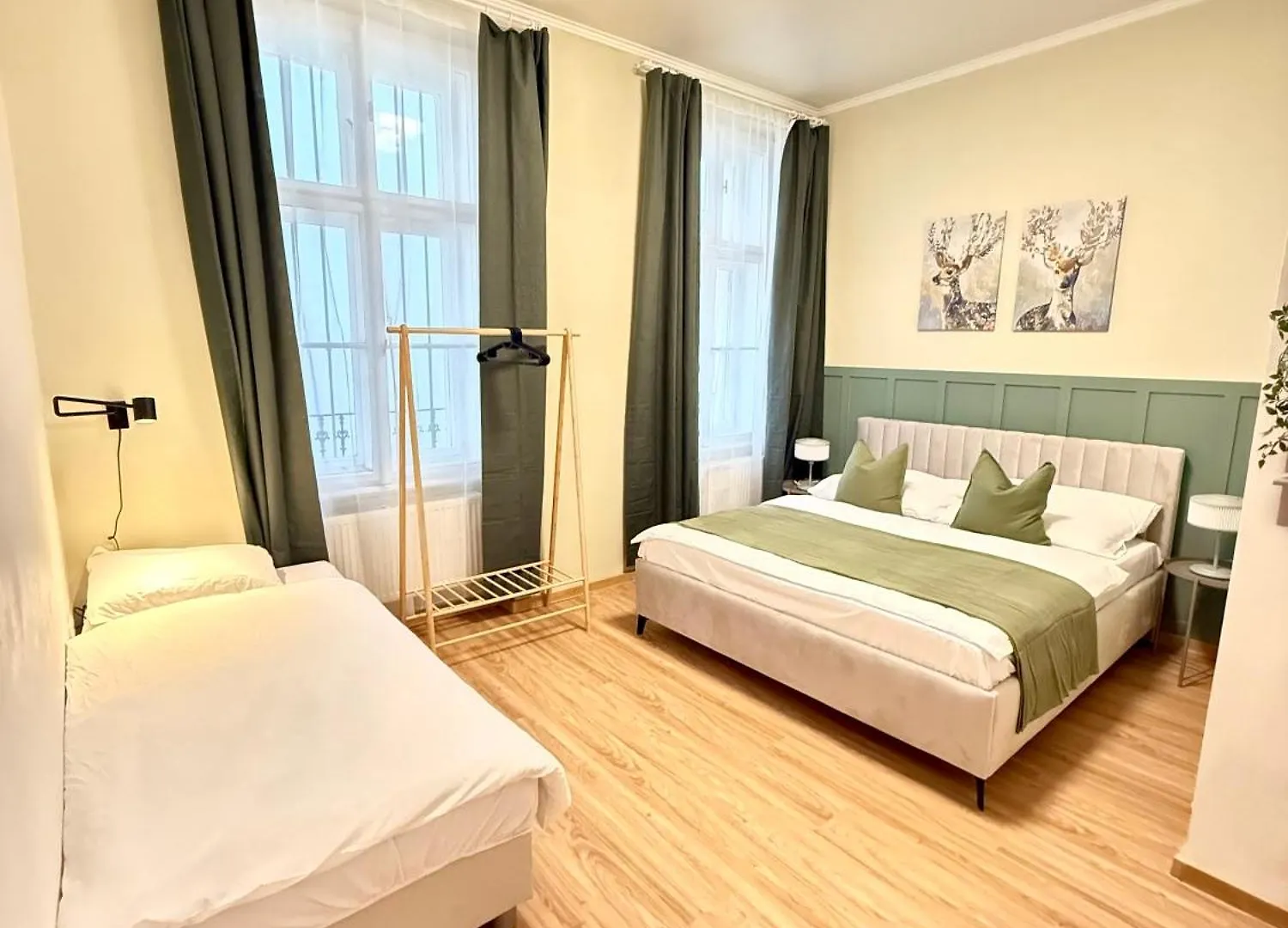 Stunning Apartment In Middle Of Wenceslas Square Πράγα Τσεχία